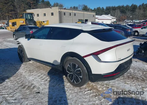 2023 Kia Ev6 Wind from USA, damaged, VIN KNDC3DLC2P5143675